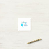 Post-it® Simple minimum ajouter votre nom texte place ville (Sur un bureau)