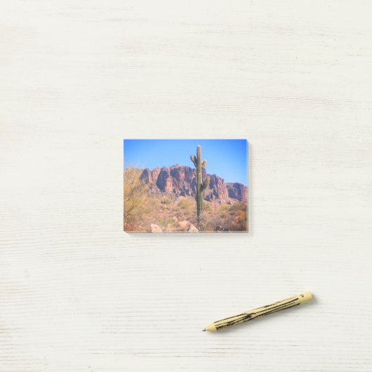 Post-it solitaire de cactus (Sur un bureau)