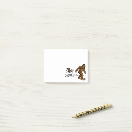 Post-it® Squatchin allé (Sur un bureau)