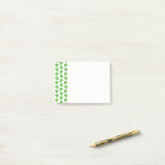 Post-it® St. Patricks Day Post-it-Notes (Sur un bureau)