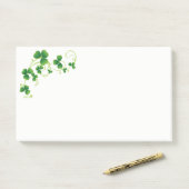 Post-it® St. Patricks Day Post-it-Notes (Sur un bureau)