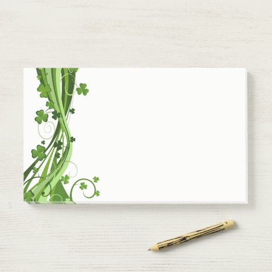 Post-it® St. Patricks Day Post-it-Notes (Sur un bureau)