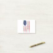 Post-it® Stars-and-Stripes-Distressed-for-Darks (Sur un bureau)