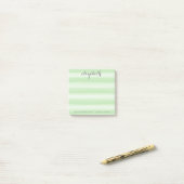 Post-it® Suite de papeterie Pastel Green et Grey pour femme (Sur un bureau)