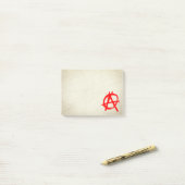 Post-it® Symbole d'anarchie rouge grungy (Sur un bureau)