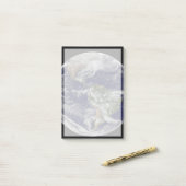 Post-it® Terre Pleine Montrant Une Puissante Tempête D'Hive (Sur un bureau)