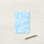 Post-it® Tons bleu pâle, joyeux mousseux look (Sur un bureau)