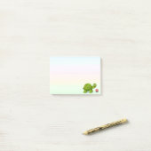 Post-it® Tortue mignonne et fleur sur les tons pastel (Sur un bureau)