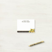 Post-it® Tournesol & Bois Une Note Du Nom En Script (Sur un bureau)
