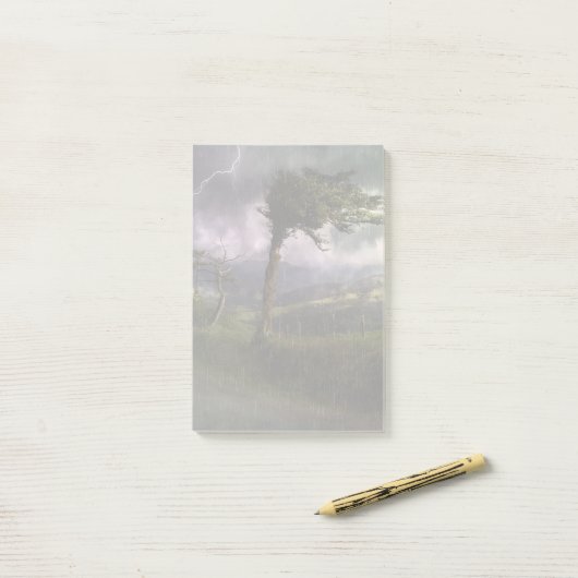 Post-it® Tree Blowing in the Wind During a Thunder Storm (Sur un bureau)