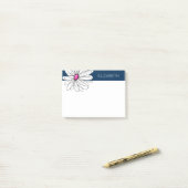 Post-it® Trendy Daisy Floral Illustration - navy and pink (Sur un bureau)