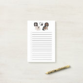 Post-it® Tri Coloré et Noir et Tan Cavalier (Sur un bureau)