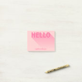 Post-it® Typographie moderne Rose Hello (Sur un bureau)