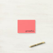 Post-it® typographie reconnaissance corail (Sur un bureau)