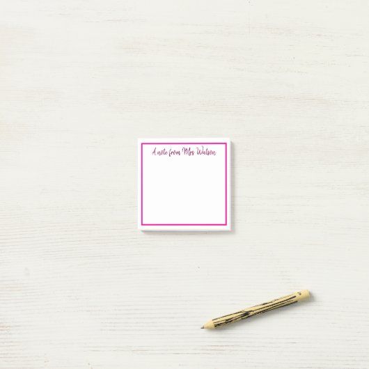Post-it® une note d'ajouter nom de professeur simple bordur (Sur un bureau)