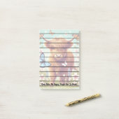 Post-it® Vache des Highlands avec papillons et fleurs de pr (Sur un bureau)