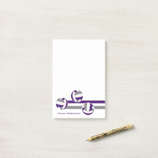 Post-it® violet gris volleyballs rayures nom du coach (Sur un bureau)