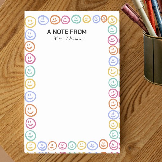Post-it® Visages Sourire Mignon fait face à une Note de l'e