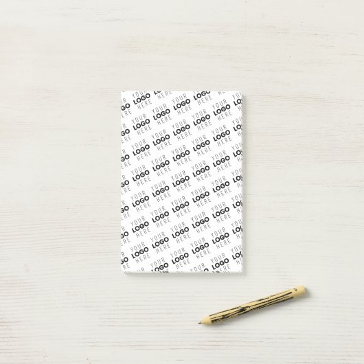Post-it® Votre logo simple motif diagonal répétitif (Sur un bureau)