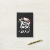 Post-it® Vous Faites Fleurir Mon Coeur (Sur un bureau)