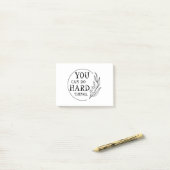 Post-it® Vous Pouvez Faire Des Choses Dures , Design 4 (Sur un bureau)
