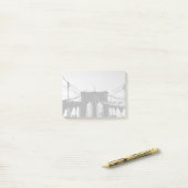 Post-it® Vue noire et blanche de pont (Sur un bureau)