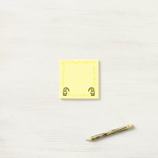Post-it® Yellow Gnome Post it Notes (Sur un bureau)
