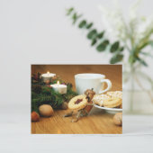 Postale Acorn elf manger un biscuit - carte de Noël (Debout devant)