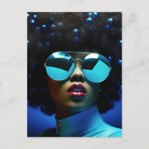 Postale Belle femme noire avec lunettes de soleil Carte po