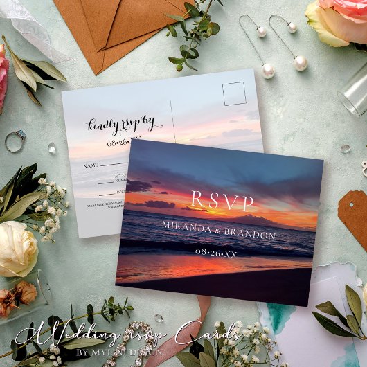 Postale Carte de réponse de mariage de plage au coucher du