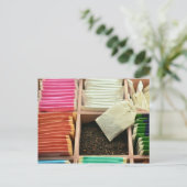 Postale Carte de sacs à thé (Debout devant)