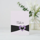 Postale Carte de table à ruban noir et cœur violet (Debout devant)