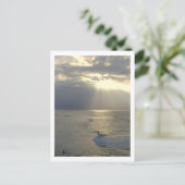 POSTALE CARTE POSTALE, SURFERS QUI CACHENT LES DERNIÈRES V (Debout devant)