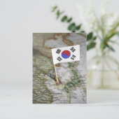 Postale Drapeau sud-coréen dans la carte (Debout devant)