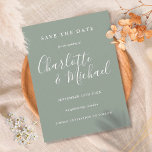 Postale Élégant Mariage Signature Enregistrer la carte Dat<br><div class="desc">Doté de noms de style signature,  cet élégant sauge argent enregistrer la carte de date peut être personnalisé avec vos informations d'événement spécial en lettres blanches chic. Conçu par Thisisnotme©</div>