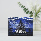 Postale Faire-part Blue Tree Twinkle Lights Enregistrer la date Carte (Debout devant)