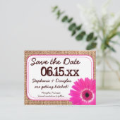 Postale Faire-part Rustic Rose Daisy Burlap Enregistrer la date Carte (Debout devant)