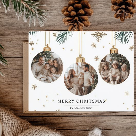 Postale Joyeuse carte de Noël avec trois ornements Photos