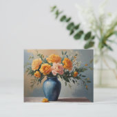 Postale Un bouquet de fleurs dans un vase bleu carte posta (Debout devant)