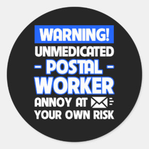 Postbezorger irriteert zich op eigen risico ronde sticker