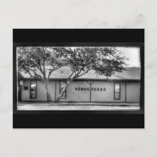 Postcard of Venus, TX building with tree Briefkaart