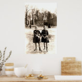 Poster 1925 Filles Amis Patinage Sur Glace (Cuisine)