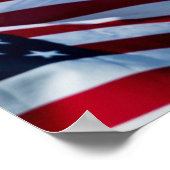 Poster 400 drapeaux brandissant fièrement dans un champ (Coin)