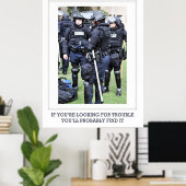Poster A la recherche de problèmes - Police dans les gren (Bureau à domicile)