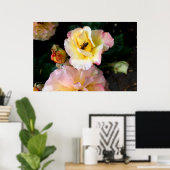 Poster Abeille sur roses rose jaune Fleurs (Bureau à domicile)