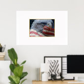 Poster Aigle gros plan avec drapeau (Bureau à domicile)