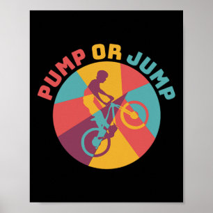 Poster Amateur de VTT Pompe ou saut Piste de pompage en v