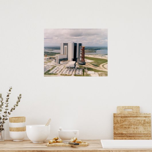 Poster Apollo 11 Quitter le bâtiment d'assemblage du véhi (Cuisine)