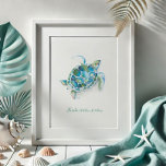 Poster Aquarelle<br><div class="desc">Parfait pour les chambres d'enfants, salles de bains et espaces de vie dans votre maison de plage tropicale. Cette impression présente ma tortue marine peinte à la main dans les tons bleu et vert turquoise. Il correspond à ma collection de décoration côté mer. Pour en savoir plus sur les oeuvres...</div>