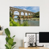 Poster Aqueduc romain au-dessus du fleuve, France (Bureau à domicile)